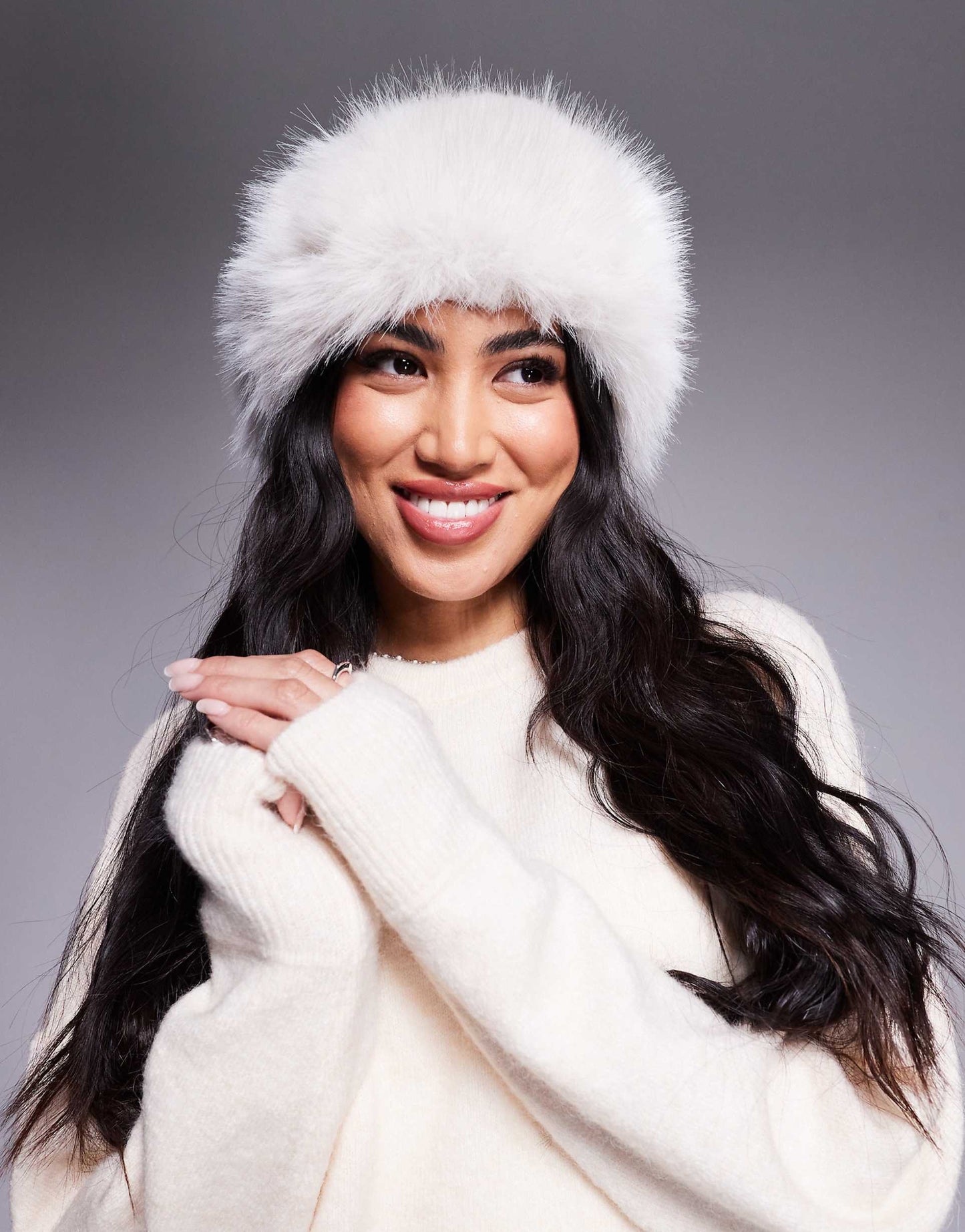 Chapeau d'Hiver Élégant en Fausse Fourrure pour Femme - Doux, Confortable