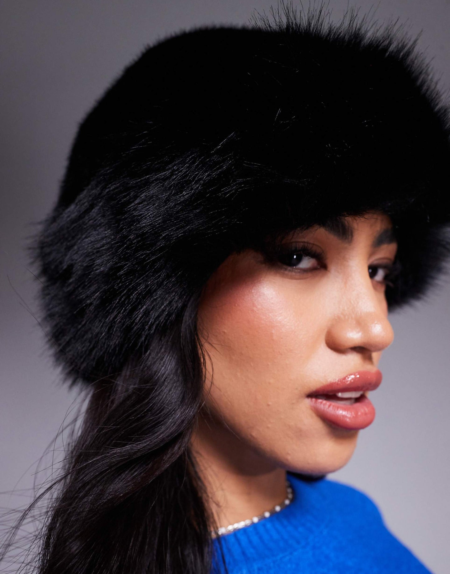 Chapeau d'Hiver Élégant en Fausse Fourrure pour Femme - Doux, Confortable